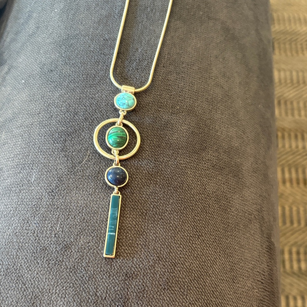 Chloe + Isabel Cap Modern Necklace